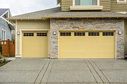 Trust Garage Door Miami, FL 786-465-3042 - residential-side